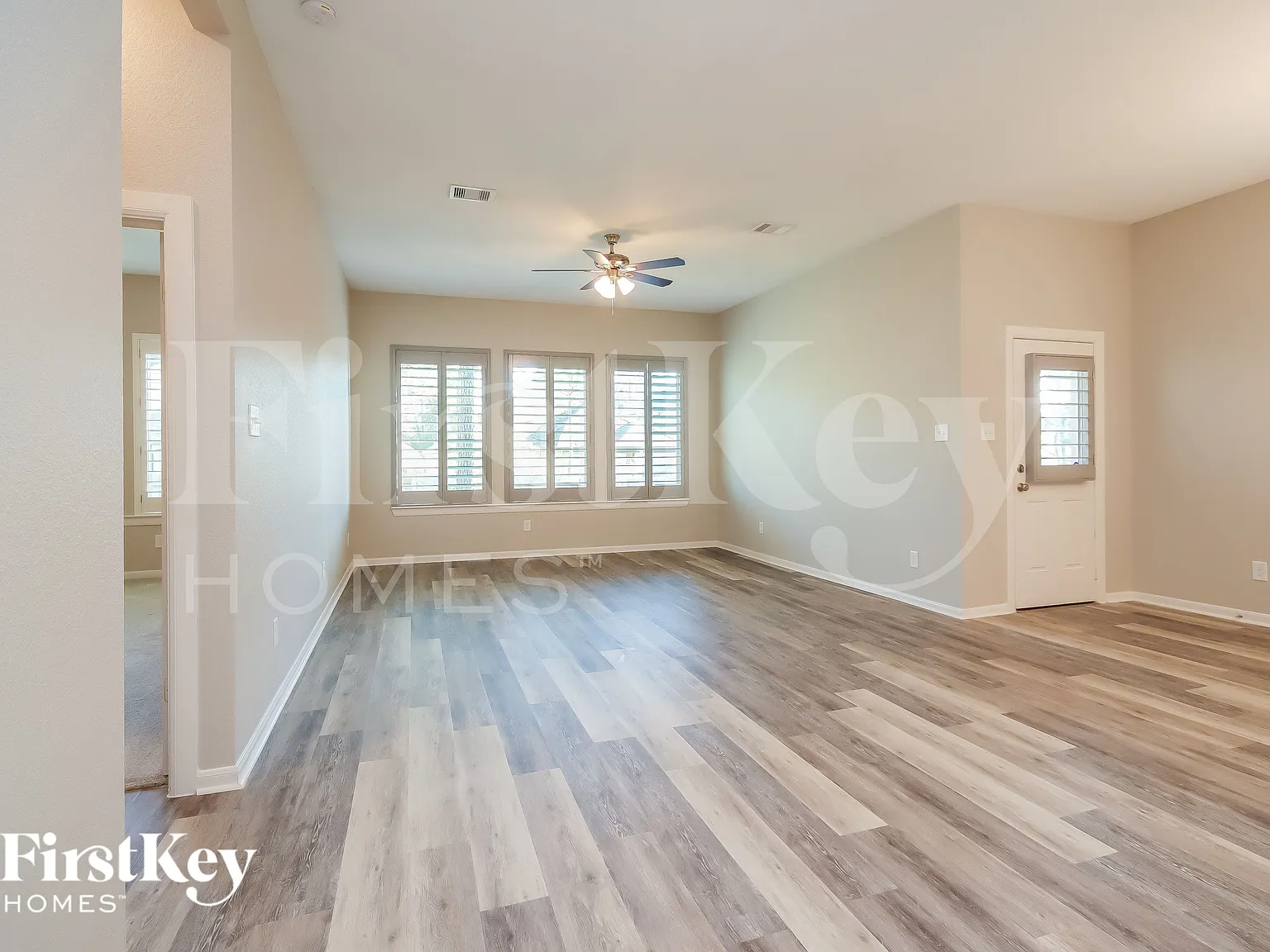 4 bed, 3.0 bath, 2320 sqft, $2,835 — Photo 3