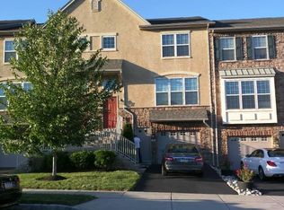 50 Lilly Dr, Feasterville Trevose, PA 19053