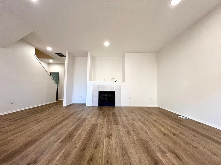 17853 SW Wakem St — Photo 16