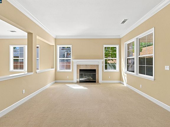 4th image of 5193 Crystyl Ranch Dr