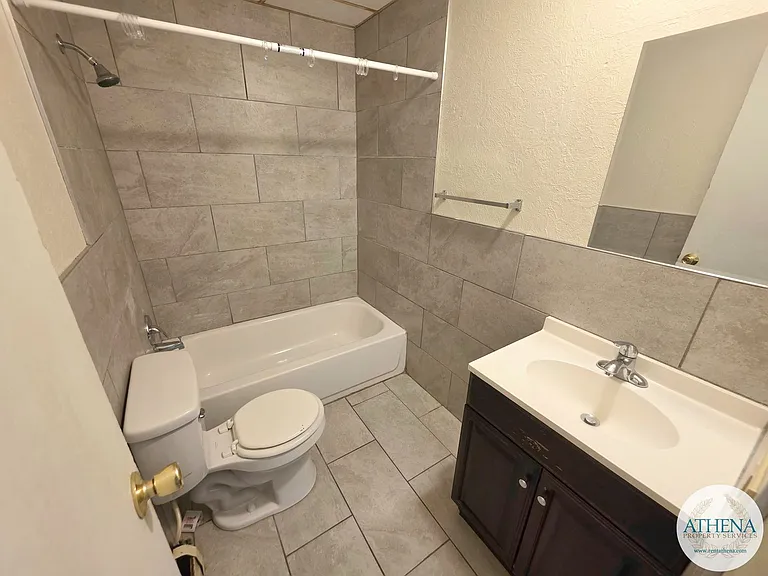 701 Watkins Dr — Photo 17