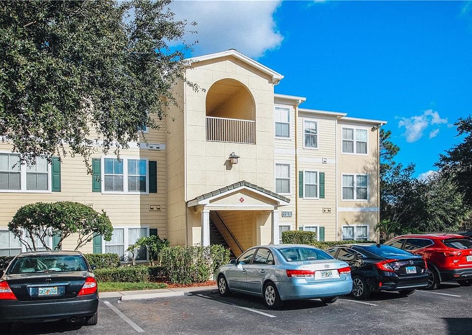 1st image of 18185 Sterling Gate Cir #18185