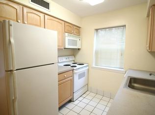 (Undisclosed Address), White Plains, NY 10605