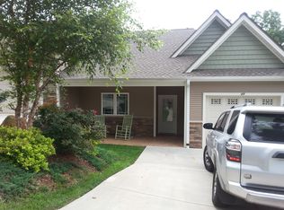 27 Bee Tree Village Pkwy, Swannanoa, NC 28778