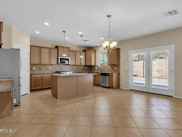 5542 W Kowalsky Ln — Photo 10