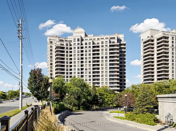 9235 Jane St #509, Vaughan, ON L6A 0J8