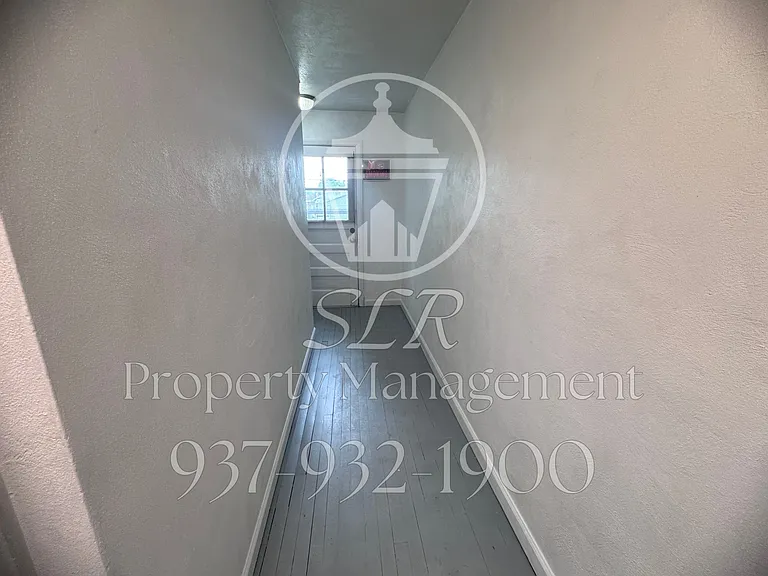 420 E Siebenthaler Ave — Photo 15