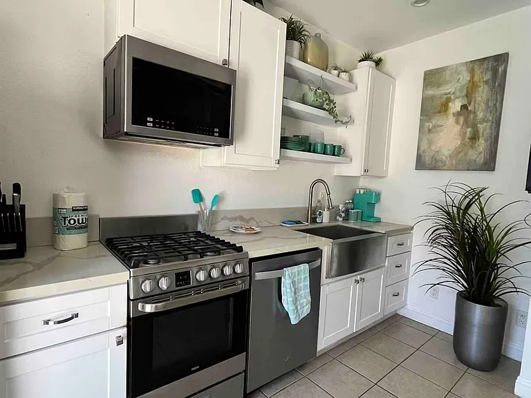 363 Highland Dr — Photo 4