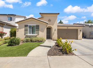 3143 Celeste Ave, Clovis, CA 93619