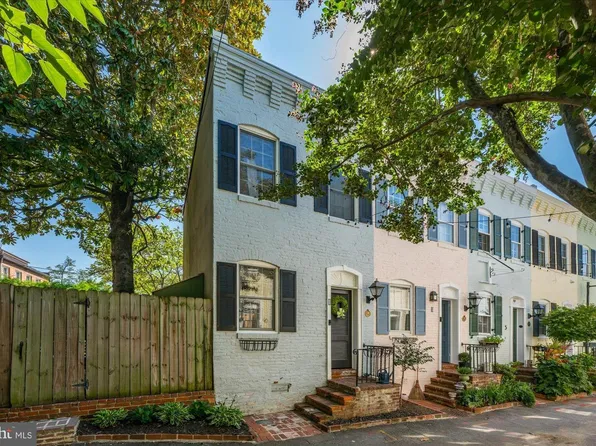 1 Pomander Walk NW, Washington, DC 20007