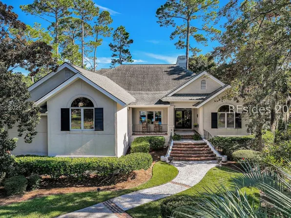 21 Strawberry Hill Rd, Hilton Head Island, SC 29928