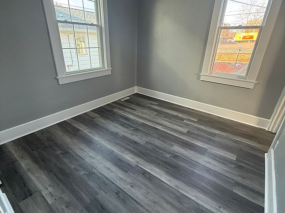 5th image of 1507 Stanton Ave