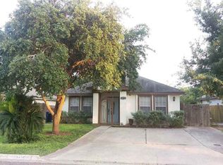 2105 Silverwood Dr, Laredo, TX 78045