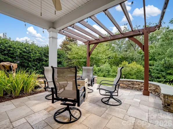 8077 Crater Lake Dr, Indian Land, SC 29707