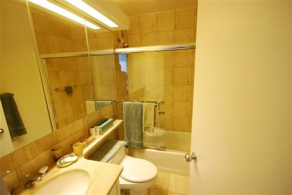 Rented by Luxury Habitat | media 6