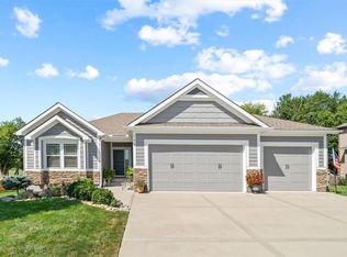 706 N Ryan Rd, Lone Jack, MO 64086