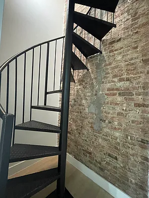 Rented by Jonis Realty | media 18