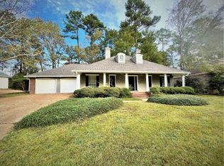 310 Autumn Crest Dr, Ridgeland, MS 39157