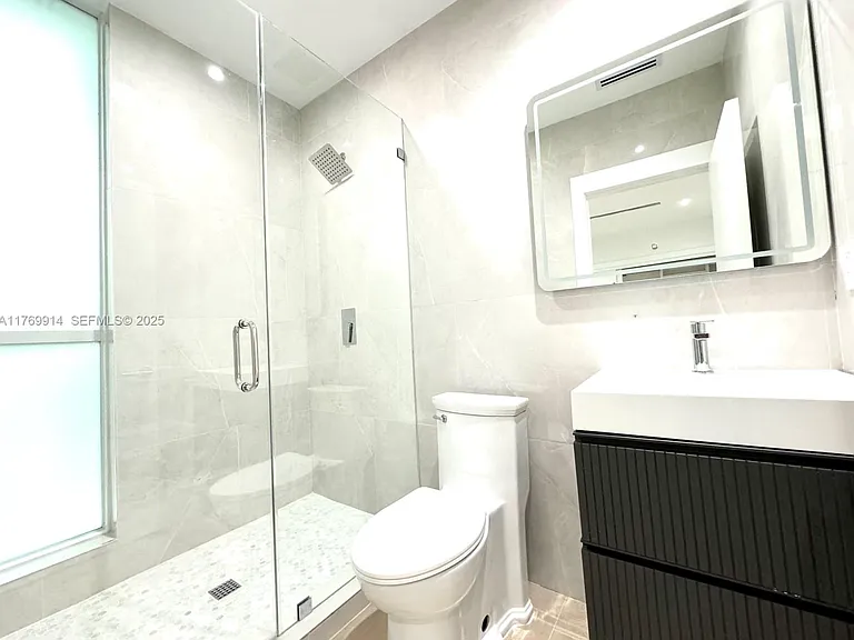 5728 NW 5th Ct #Townhouse 1 — Photo 2