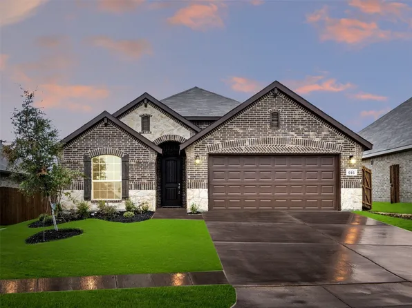 916 Misty Ln, Cleburne, TX 76033