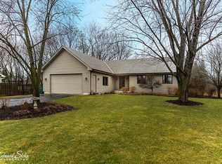 3519 Riverside Dr, Crystal Lake, IL 60014