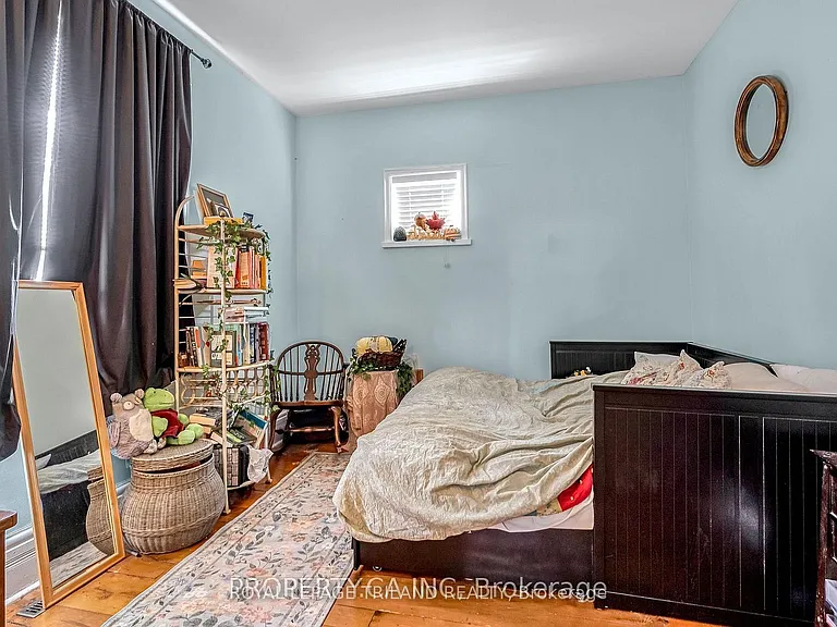 23 Saunby St #A — Photo 9
