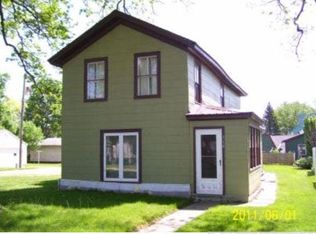 510 Broadway St N, Le Roy, MN 55951