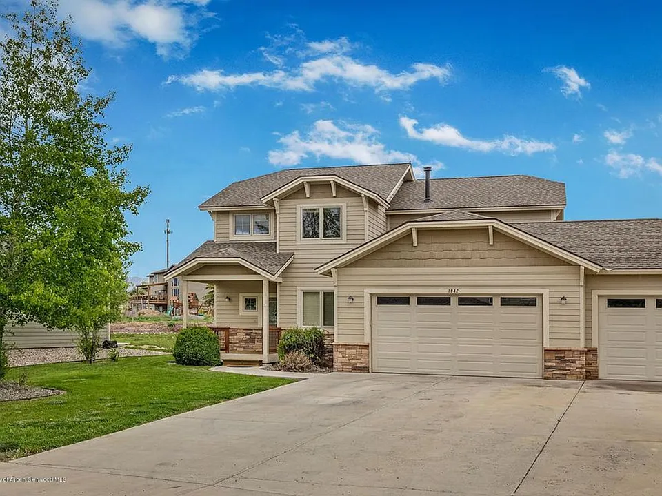 1942 Promontory Cir