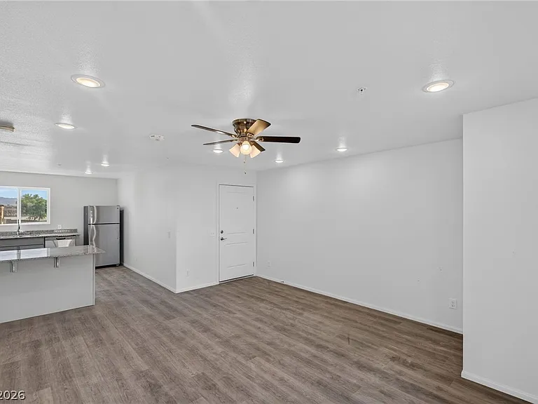2301 Seco Adobe Cir #204 — Photo 6