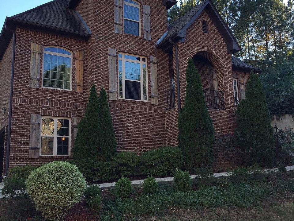1st image of 221 Castlehill Dr
