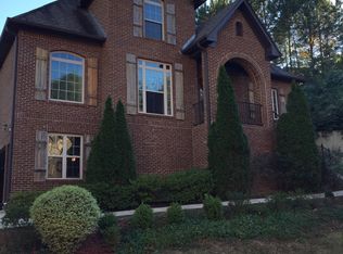 221 Castlehill Dr, Vestavia, AL 35226