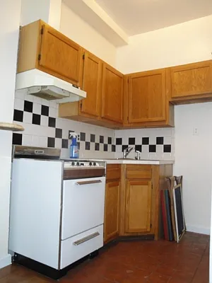 Rented by City Connections Realty | media 8