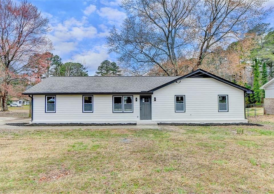 1st image of 895 White Oak Ct