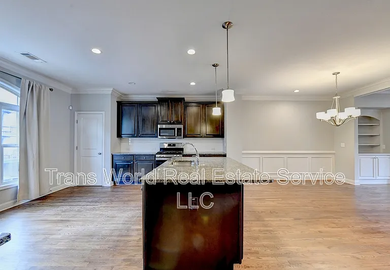 4648 Pine St SE — Photo 4
