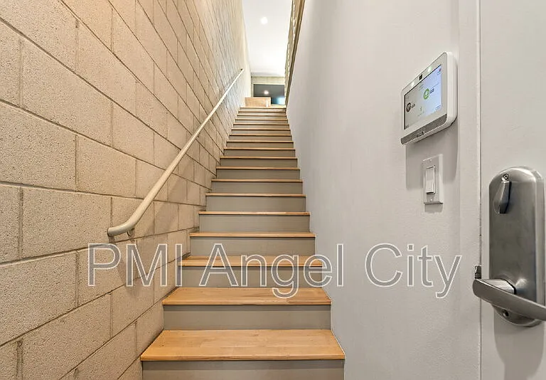 3450 Cahuenga Blvd W #607 — Photo 20