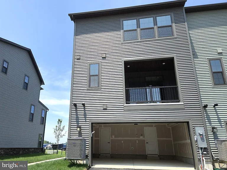246 E Main St — Photo 21