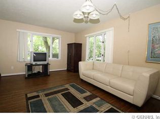 80 Rhinecliff Dr, Rochester, NY 14618