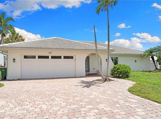 380 Conners Ave, Naples, FL 34108