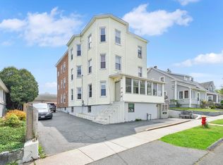 27 Hillman St, Chicopee, MA 01020