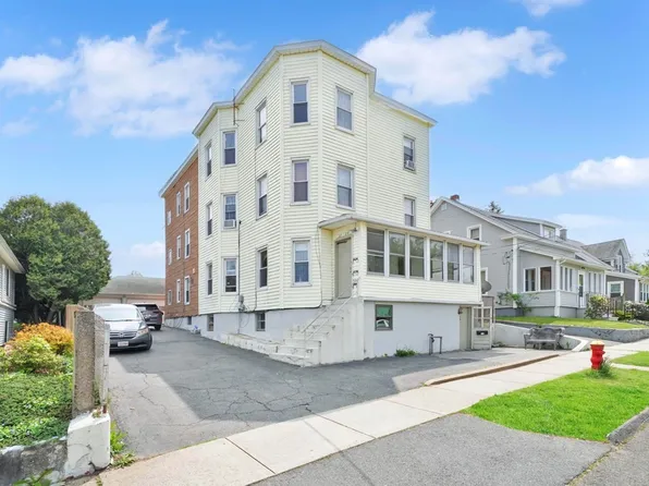 27 Hillman St, Chicopee, MA 01020