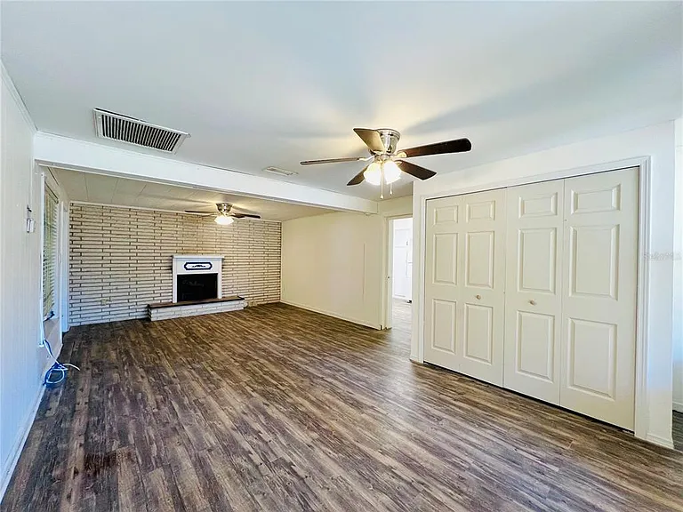 501 Avenue G SE #A — Photo 15