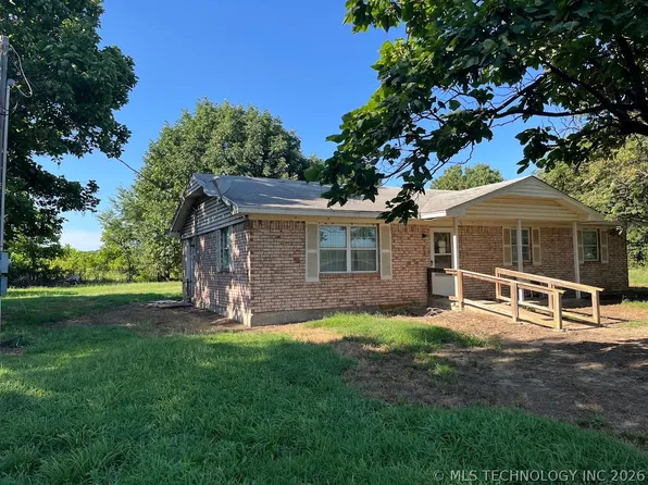32633 W Liberty Rd, Quinton, OK 74561