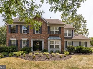 102 Ridgeview Rd, North Wales, PA 19454