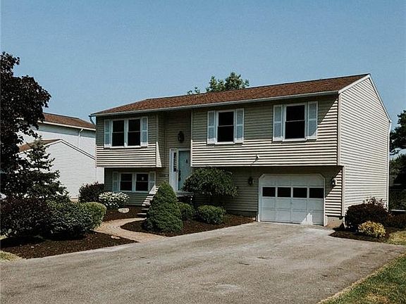 2nd image of 4766 Haverton Ln