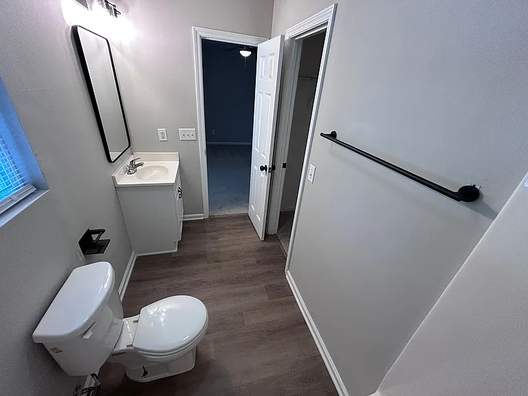 2318 Purdy Ave — Photo 29