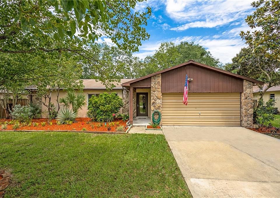 1st image of 1046 Hampshire Ct