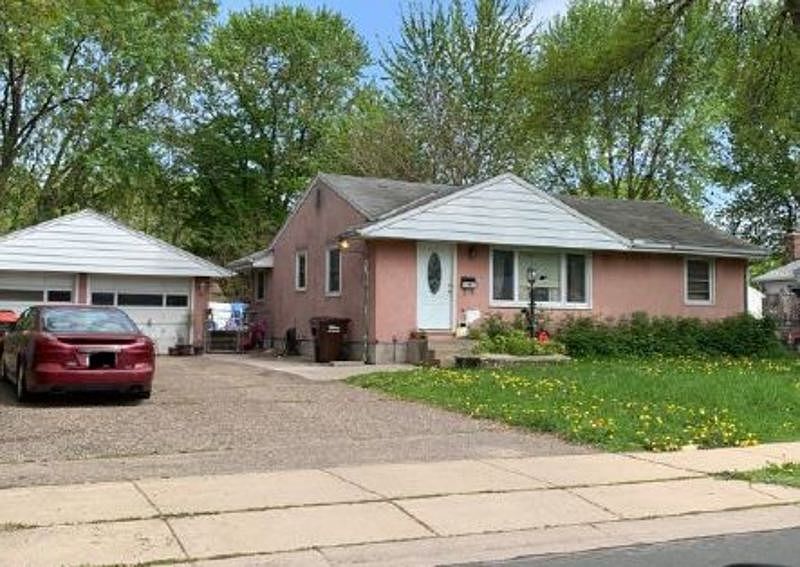 2nd image of 6930 Clayton Ave
