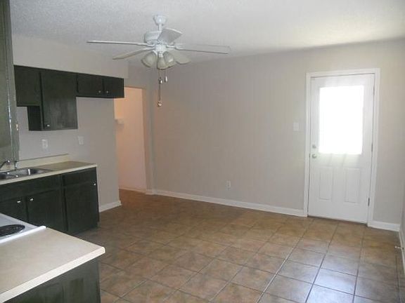 5th image of 2501 Jeanne St