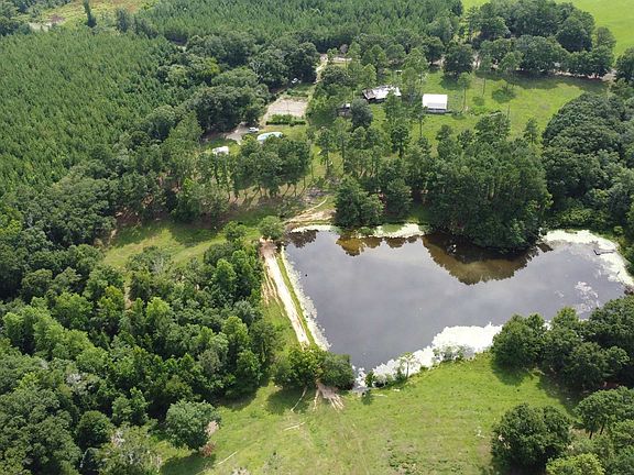 5th image of 22140 Oliver Taylor Rd