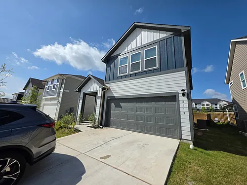2913 Tavern Dr Photo 1